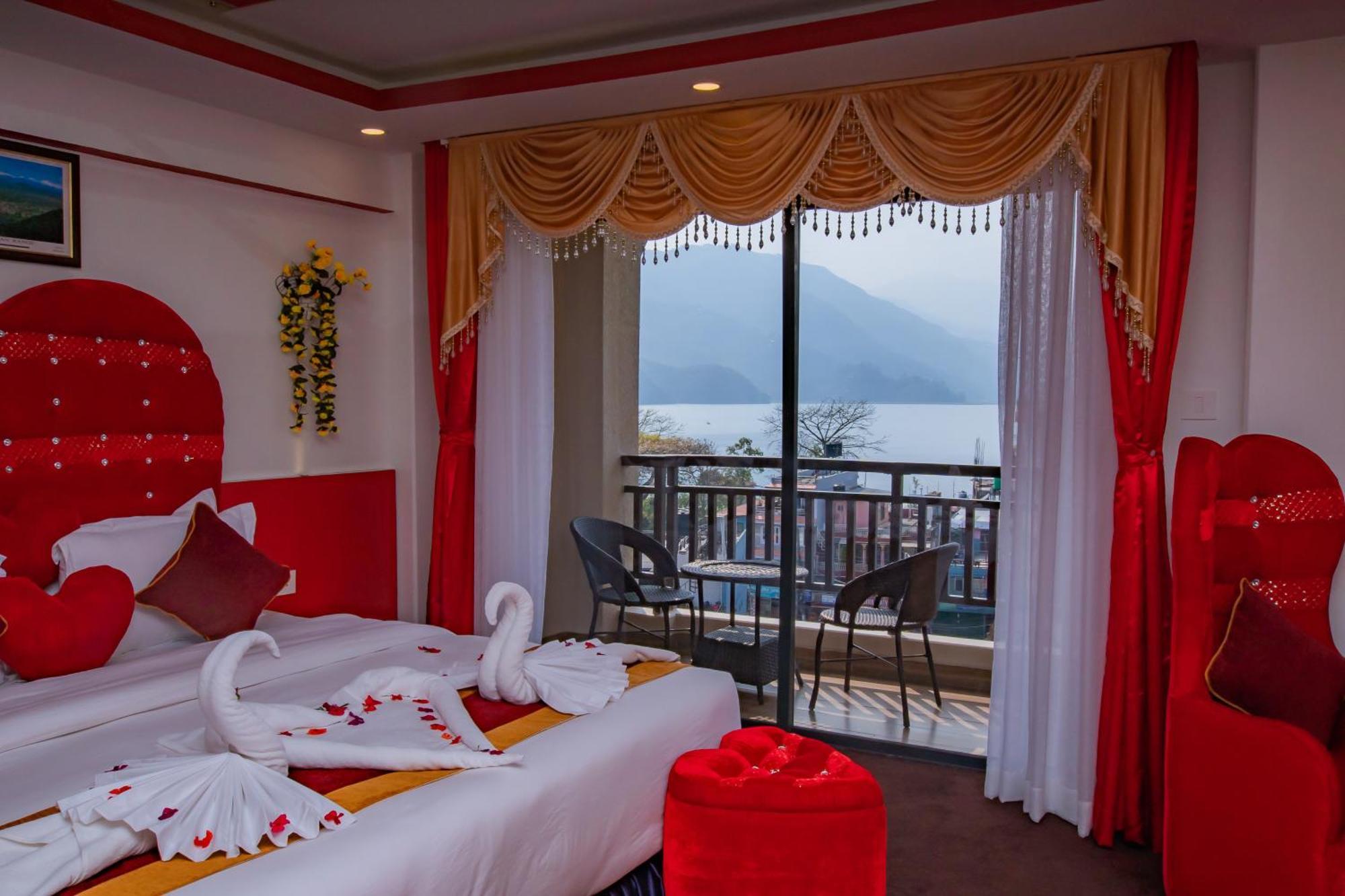Hotel Pokhara Village & Spa المظهر الخارجي الصورة