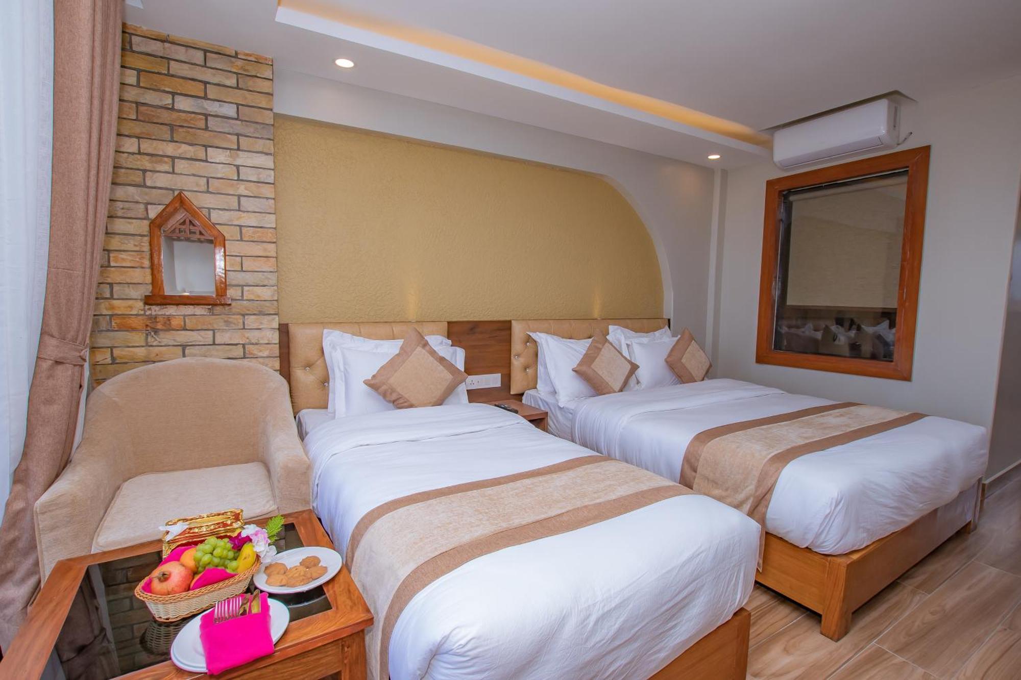 Hotel Pokhara Village & Spa المظهر الخارجي الصورة